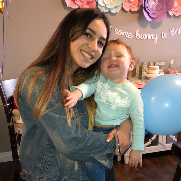 🔸 Meet Your Posher 🤪 - Picture 3 of 4